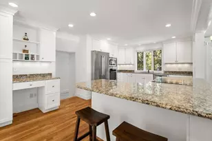 31 College Rd, Wellesley, MA 02482 - Photo 9