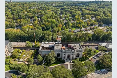 2420 Beacon Street #401, Boston, MA 02467 - Photo 33