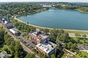 2420 Beacon St, Boston, MA 02467 - Photo 39