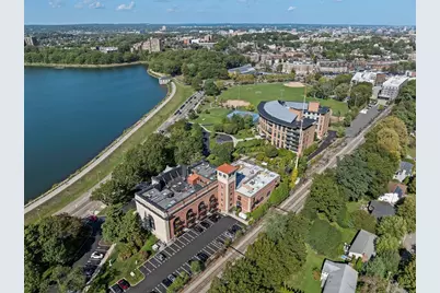 2420 Beacon Street #401, Boston, MA 02467 - Photo 37