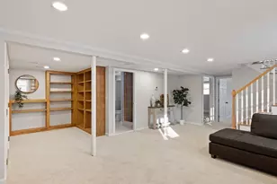 119 Van Norden Rd, Reading, MA 01867 - Photo 33