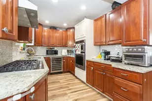 10 Dell St, Malden, MA 02148 - Photo 1