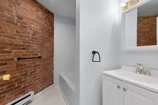 2 Woodbine St, Boston, MA 02119 - Photo 23