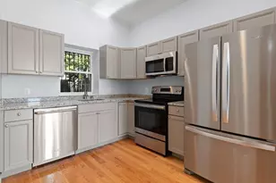 2 Woodbine St, Boston, MA 02119 - Photo 5