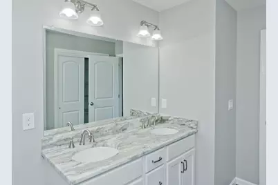 42 Loopley, Ludlow, MA 01056 - Photo 35