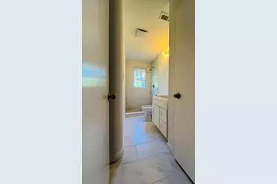 1 Donald Cir, Andover, MA 01810 - Photo 3