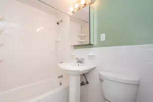 99 Pleasant St, Watertown, MA 02472 - Photo 15