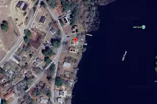 91 Agawam Lake Shore Dr, Wareham, MA 02571 - Photo 17