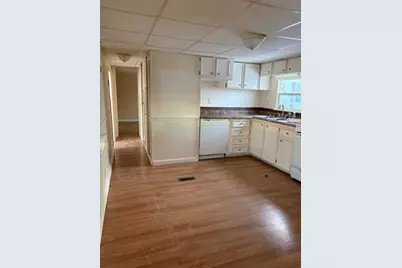 27 Smith St #11, Norton, MA 02766 - Photo 5