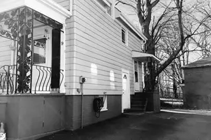 9 Hill St, Taunton, MA 02780 - Photo 7