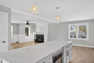 3 Earle St, Fairhaven, MA 02739 - Photo 9