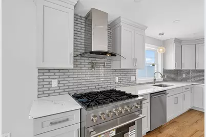 3 Earle St, Fairhaven, MA 02739 - Photo 11