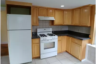 77 Hudson St #2, Marlborough, MA 01752 - Photo 3