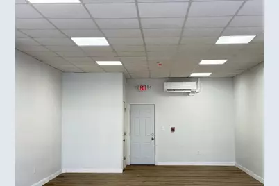 13 Newbury St, Lawrence, MA 01840 - Photo 7