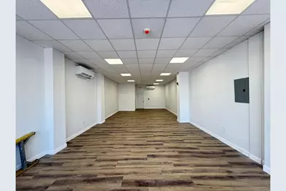 13 Newbury St, Lawrence, MA 01840 - Photo 5