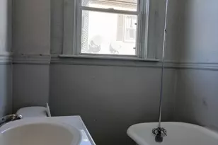 196 Hope St, Fall River, MA 02721 - Photo 11