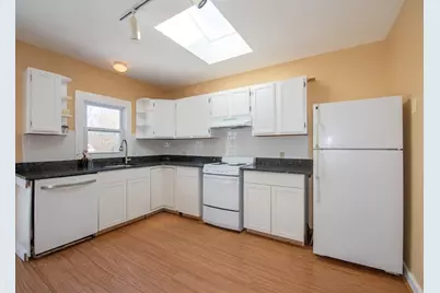 58 Hollis #B, Groton, MA 01450 - Photo 3