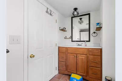 570 Shawmut Ave, New Bedford, MA 02740 - Photo 29