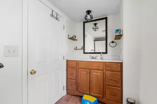 570 Shawmut Ave, New Bedford, MA 02740 - Photo 29