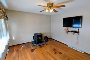 65 Winthrop St, Quincy, MA 02169 - Photo 7