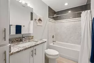 6 Henchman St, Boston, MA 02113 - Photo 27