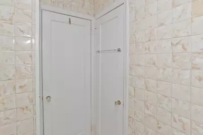 54 Dudley St, Springfield, MA 01095 - Photo 17