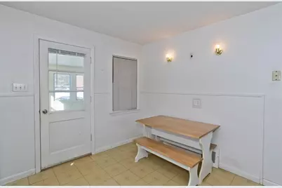 54 Dudley St, Springfield, MA 01095 - Photo 11