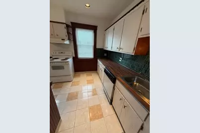 29 Brown #1, Methuen, MA 01844 - Photo 3