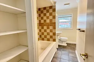 27 Ledgewood Rd, Framingham, MA 01701 - Photo 7