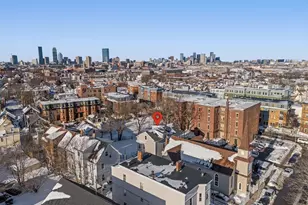 13 Howard Pl, Boston, MA 02125 - Photo 21