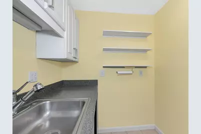 351 Pawtucket Blvd #3, Lowell, MA 01854 - Photo 5