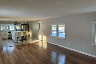 281 Chauncey Walker St, Belchertown, MA 01007 - Photo 9