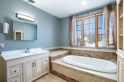 46 Lilac Ave, Somerset, MA 02726 - Photo 7