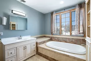 46 Lilac Ave, Somerset, MA 02726 - Photo 7