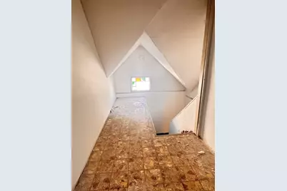 41 Lynwood Ave, Holyoke, MA 01040 - Photo 33