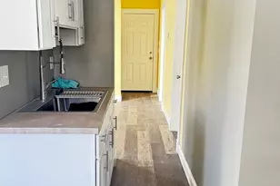 41 Lynwood Ave, Holyoke, MA 01040 - Photo 11