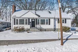 4 Hancock St, Shrewsbury, MA 01545 - Photo 1