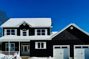 81 Crystal Brook Dr, Springfield, MA 01118 - Photo 1