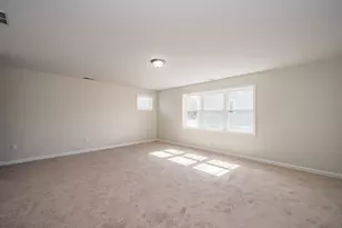 81 Crystal Brook Dr, Springfield, MA 01118 - Photo 21