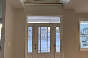 81 Crystal Brook Dr, Springfield, MA 01118 - Photo 3