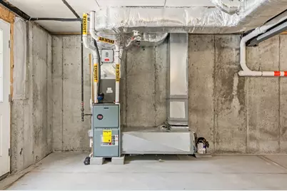 181 Tarkiln Pl, New Bedford, MA 02745 - Photo 27