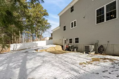 181 Tarkiln Pl, New Bedford, MA 02745 - Photo 29