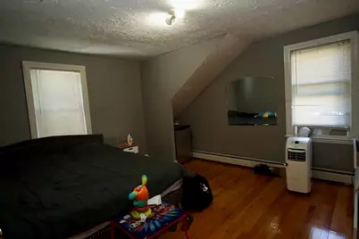 20 Brightwood Ave, Worcester, MA 01604 - Photo 9