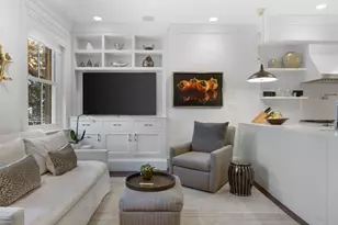 11 1/2 Union Park, Boston, MA 02118 - Photo 5