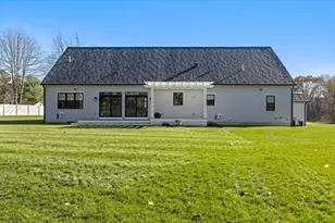 73 Raymond, Raynham, MA 02767 - Photo 25