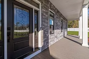 73 Raymond, Raynham, MA 02767 - Photo 5