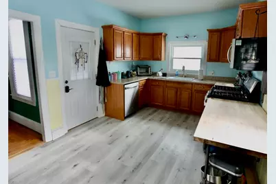 24 Couch St, Taunton, MA 02780 - Photo 3