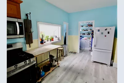 24 Couch St, Taunton, MA 02780 - Photo 5