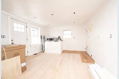 32 Campbell Ave #1, Revere, MA 02151 - Photo 5