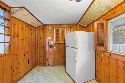 27 Bayview Ave, Fairhaven, MA 02719 - Photo 17